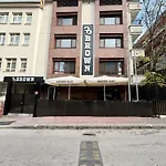 Aparthotel Brown