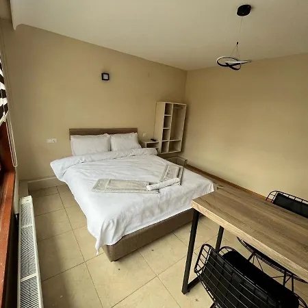 Brown Aparthotel *