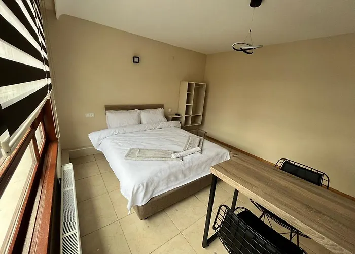 Brown Hotel apartamentowy 3*